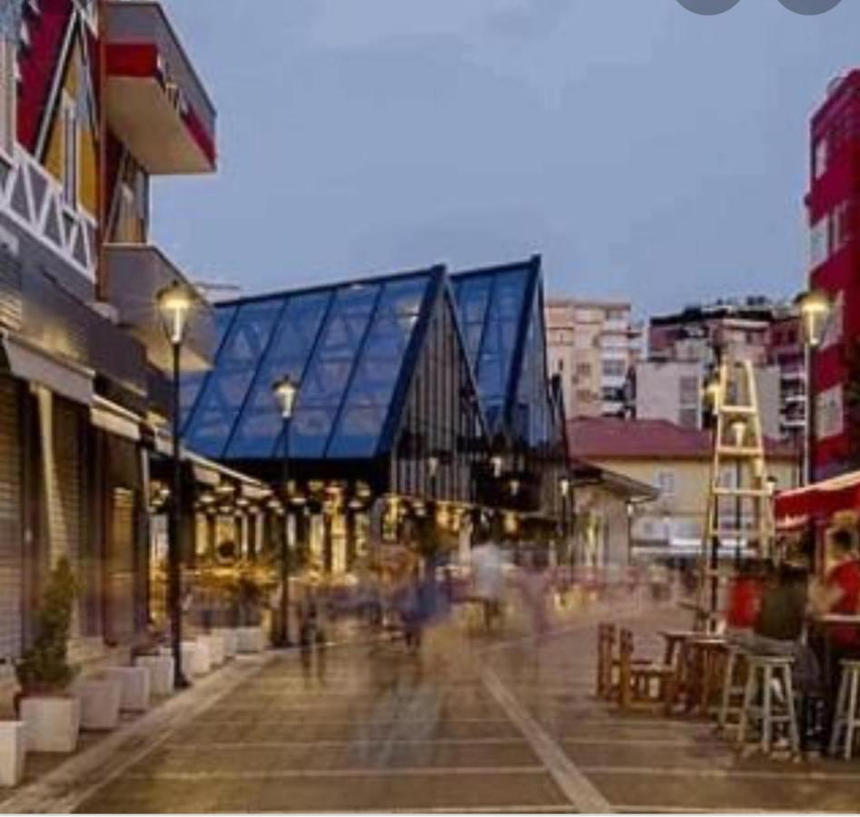 2A New Bazaar Apartment Tirana Kültér fotó