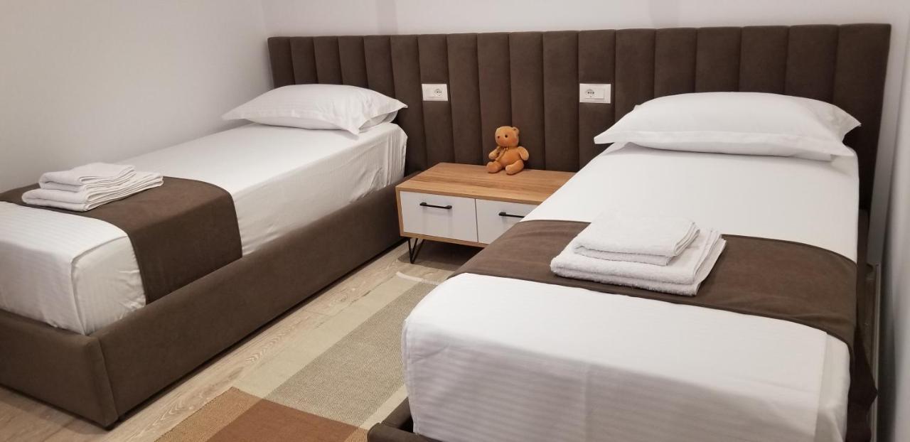 2A New Bazaar Apartment Tirana Kültér fotó