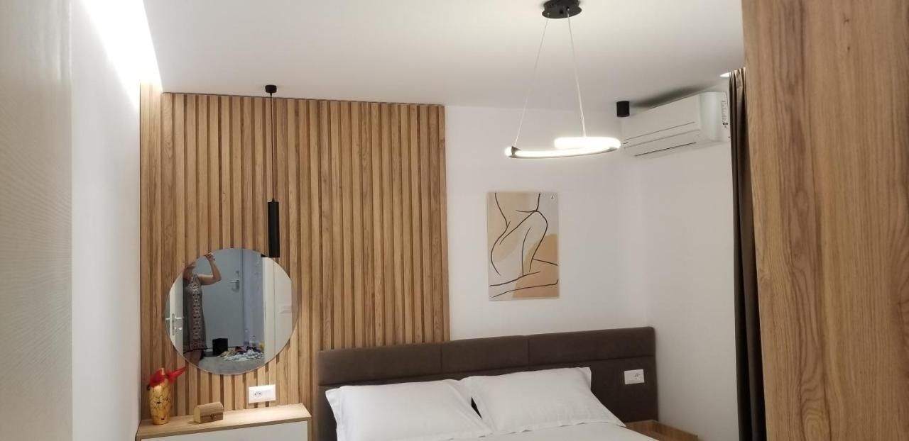 2A New Bazaar Apartment Tirana Kültér fotó