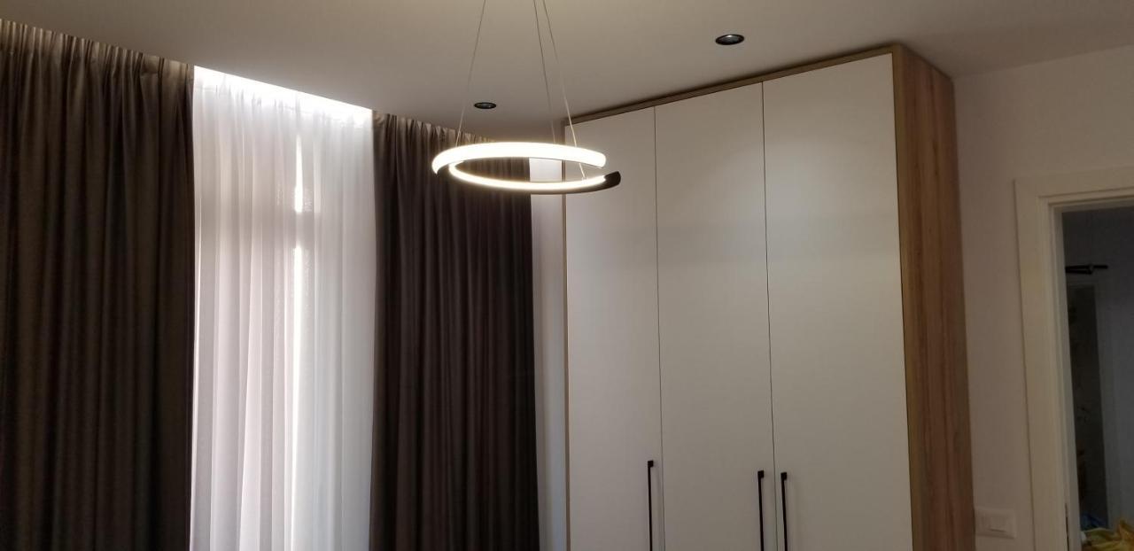 2A New Bazaar Apartment Tirana Kültér fotó